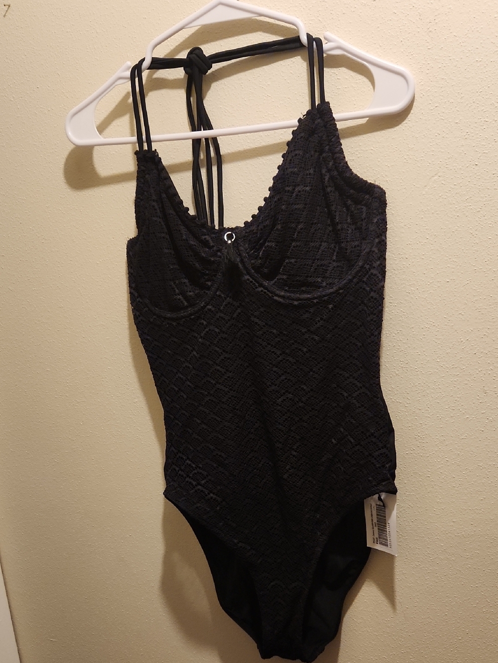 Textured Black One-Piece Swimsuit with Strappy Back
